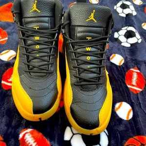 Retro Black/Yellow 12